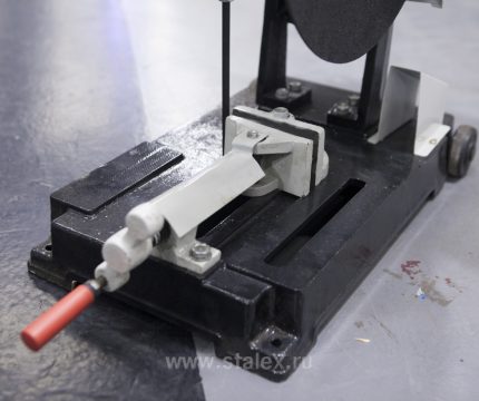 Фото 9 - Станок абразивный отрезной Cut-Off Machine STALEX 400M/3 (220В).