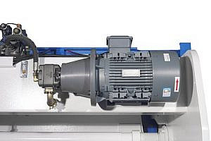 Фото 33 - MetalTec HBM 160/3200C Листогибочные гидравлические прессы с ЧПУ контроллером TP10S.