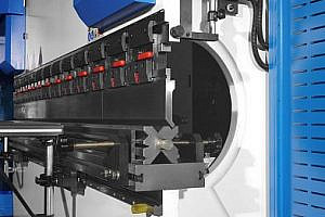 Фото 37 - MetalTec HBM 160/3200C Листогибочные гидравлические прессы с ЧПУ контроллером TP10S.