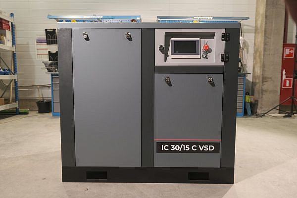 Фото 26 - Винтовой компрессор IC 30/15 C VSD IP55.