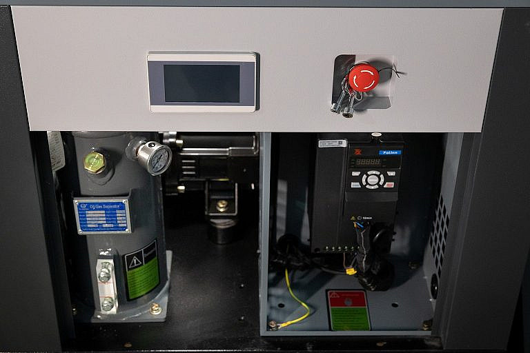 Фото 8 - Винтовой компрессор IC 7,5/8 C VSD IP23.