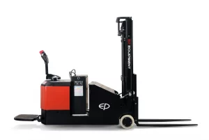 Фото 11 - Ричтрак EP Equipment ES15-15CS (LI-ION, 3F550, с платформой и поручнями).