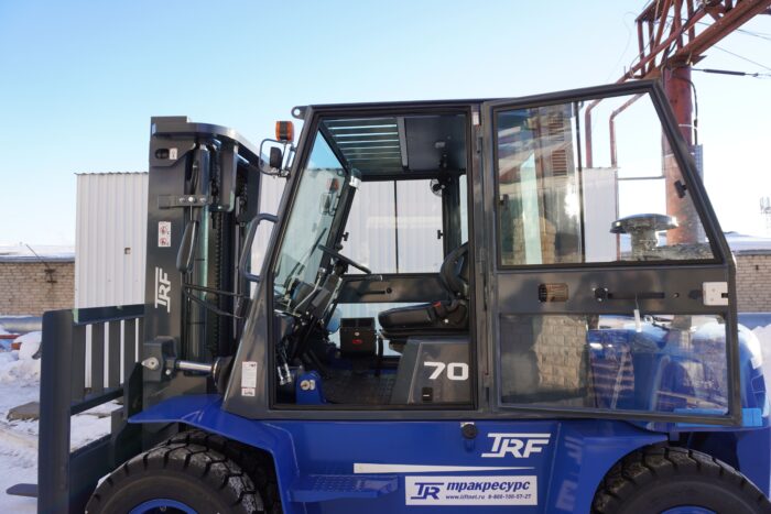 Фото 6 - Вилочный погрузчик TRF D70-4i.